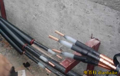 高壓電纜怎么放電纜？高壓電纜埋地敷設規范要求