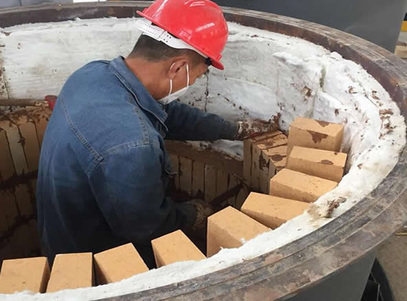 耐火襯里是什么？耐火襯里材料和耐火襯里厚度及耐火襯里砌